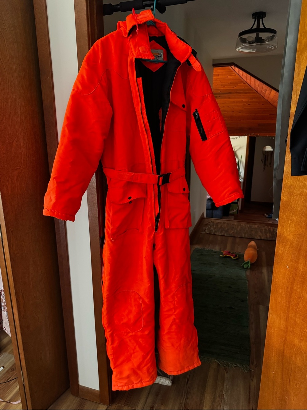 Winchester Full Zip Up Heavy Lined Coveralls Hood/ Zip Up Pockets Mens Size L - Picture 1 of 3
